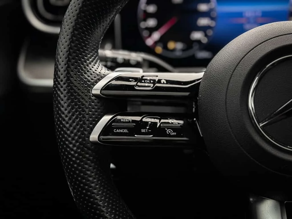 Mercedes-Benz GLC AMG/CARFAX/360 CAM/PANO/ЦЕНА ДО БЪЛГАРИЯ , снимка 17 - Автомобили и джипове - 53950560