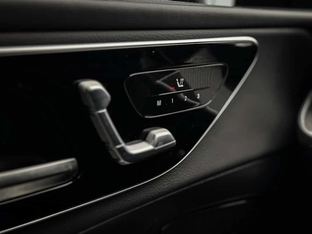 Mercedes-Benz GLC AMG/CARFAX/360 CAM/PANO/ЦЕНА ДО БЪЛГАРИЯ , снимка 16 - Автомобили и джипове - 53950560