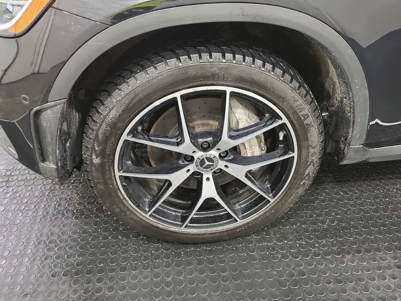 Mercedes-Benz GLC 300 Coupe | AMG | ПАНО | 360 | NIGHT PACKAGE, снимка 6 - Автомобили и джипове - 53954847