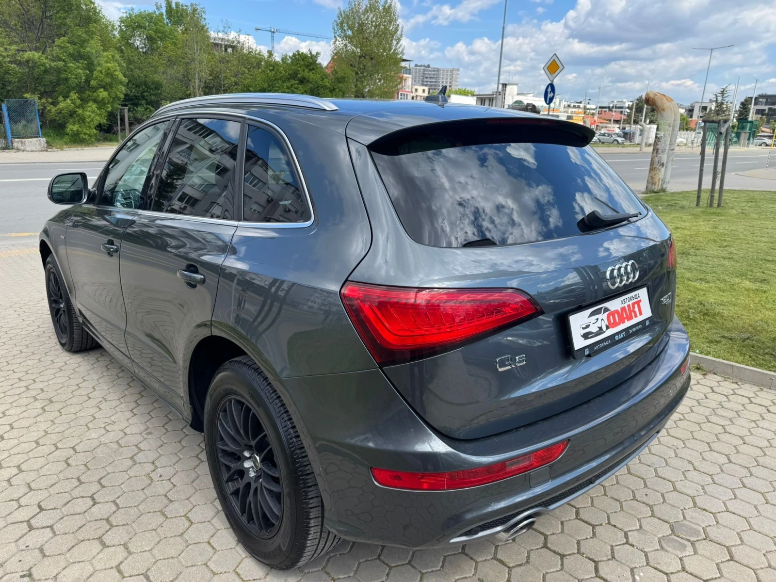 Audi Q5 3.0i/AVTOMAT/КОЖА, снимка 6 - Автомобили и джипове - 54428310