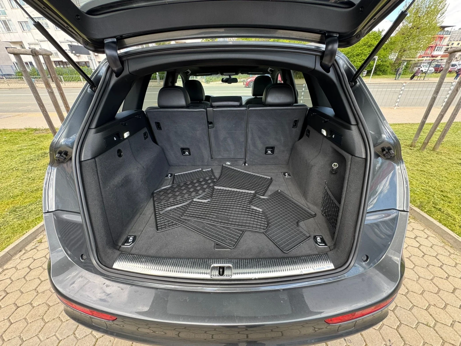 Audi Q5 3.0i/AVTOMAT/КОЖА, снимка 16 - Автомобили и джипове - 54428310