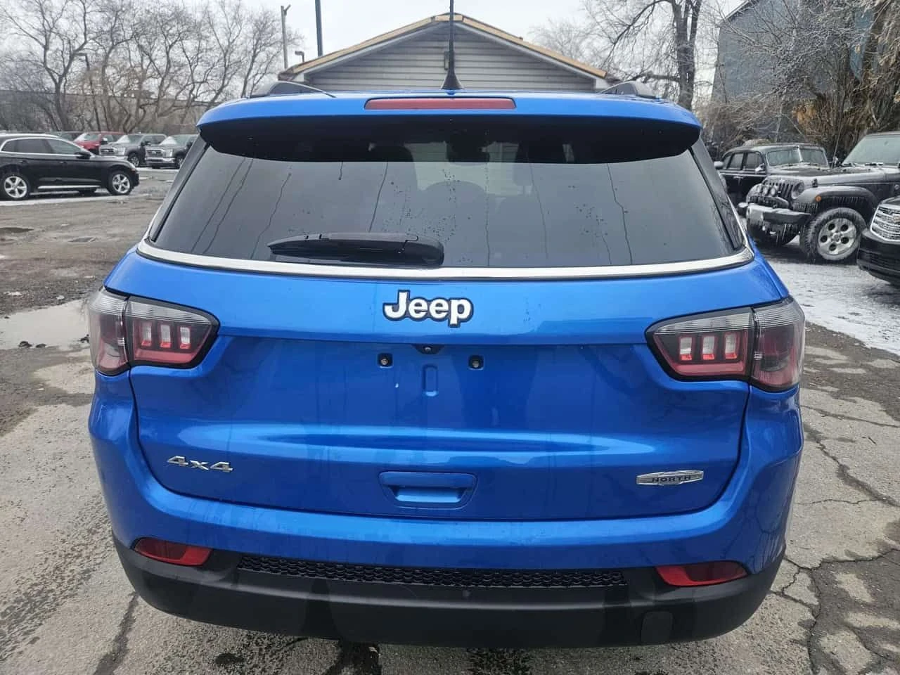 Jeep Compass * Longitude, North, Latitude * CARFAX * ���� �� �� | Mobile.bg � ����������� 4