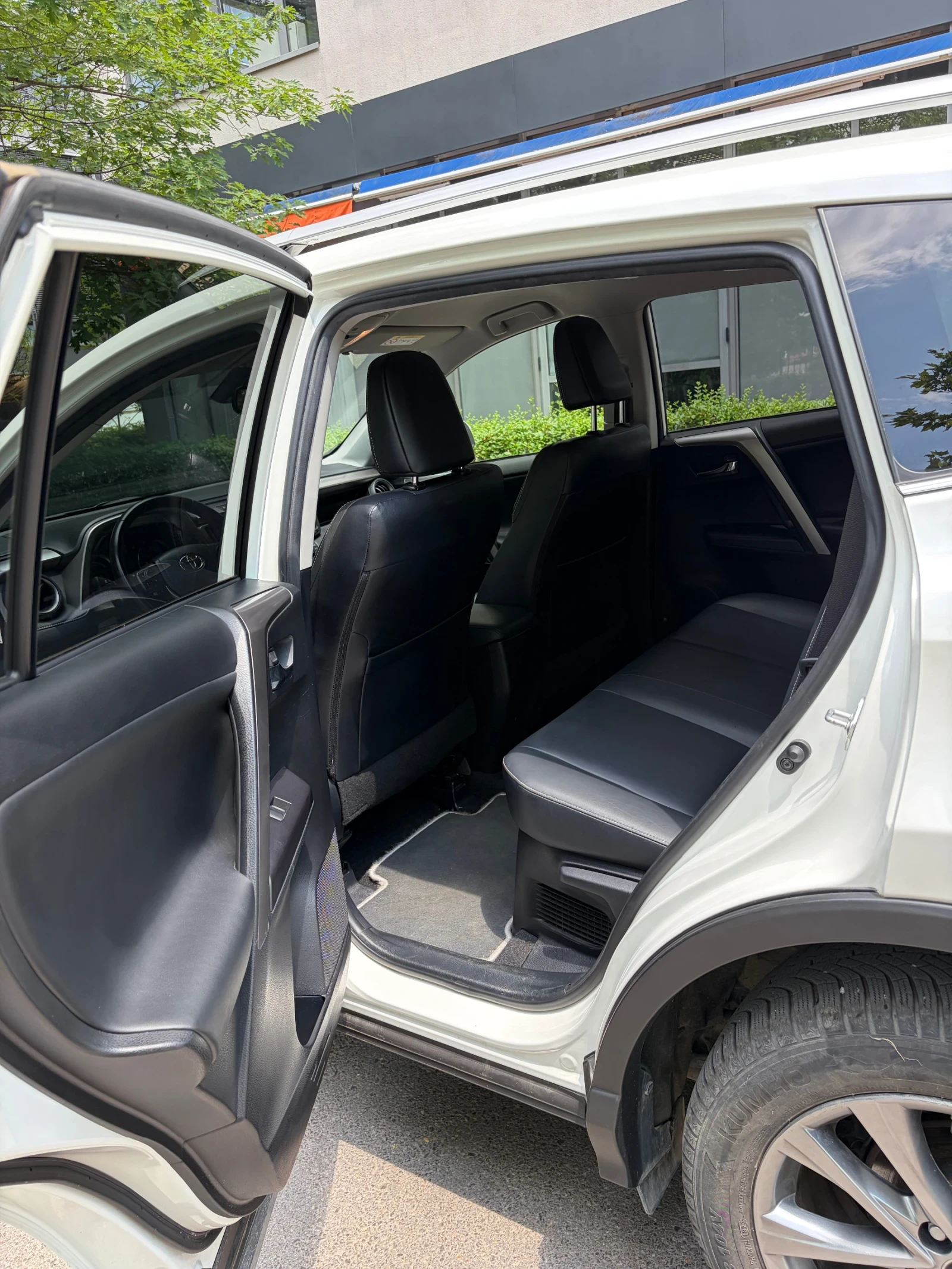Toyota Rav4, снимка 8 - Автомобили и джипове - 55093020