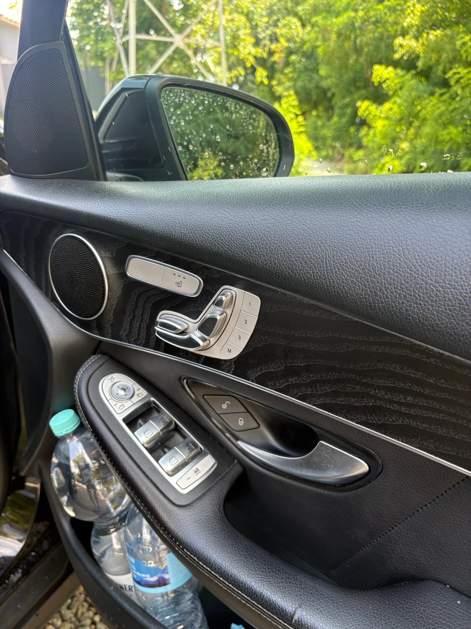 Mercedes-Benz GLC 250 Premium 4-Matic, снимка 8 - Автомобили и джипове - 55491454