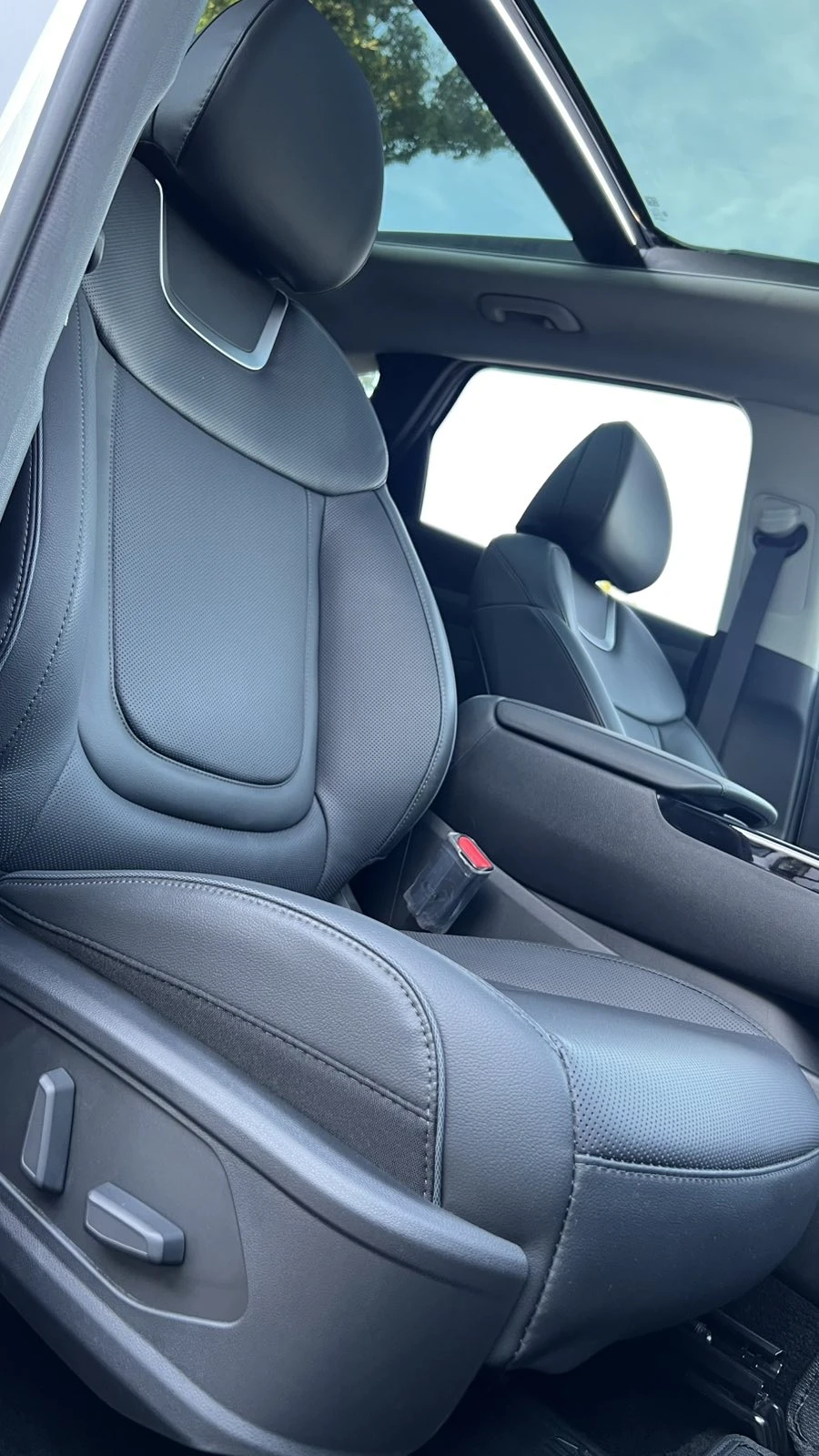 Hyundai Tucson -1900км.- ЧИСТО НОВ - FULL  EKSTRi  ! ! ! , снимка 13 - Автомобили и джипове - 55986865