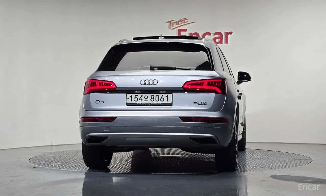 Audi Q5 * 50 TDI Quattro Premium * , снимка 4 - Автомобили и джипове - 56330016