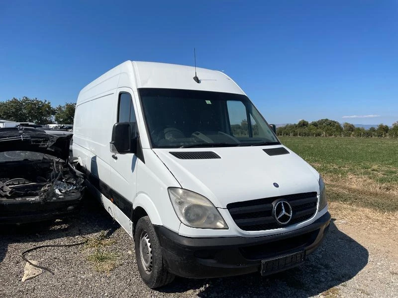 Mercedes-Benz Sprinter 316 646 на части, снимка 1 - Бусове и автобуси - 34259281