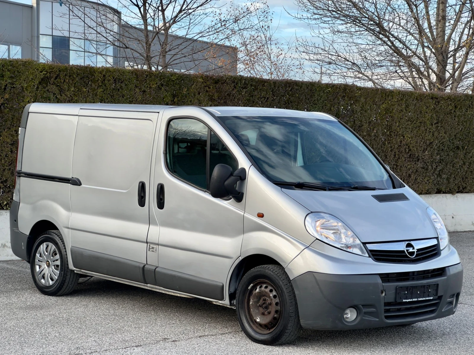 Opel Vivaro 2.5 CDTI - изображение 7