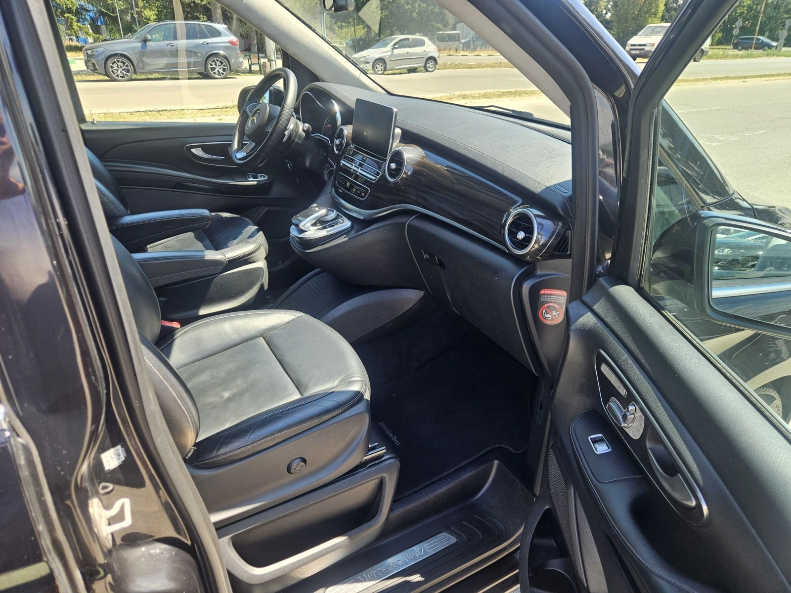 Mercedes-Benz V 250 2.5 CDI 190 k.c. AMG - изображение 9