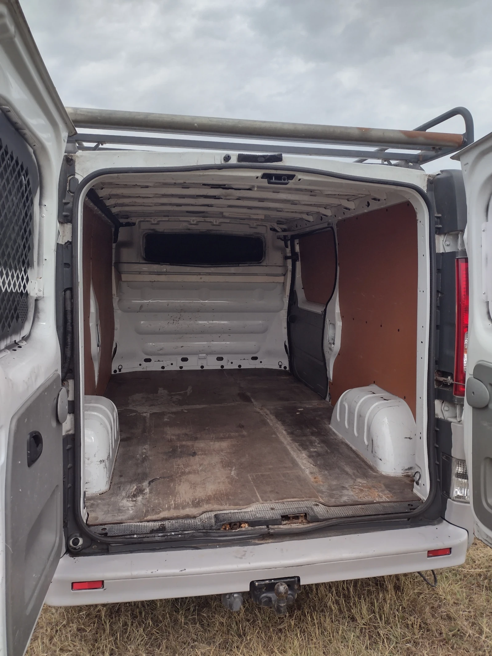 Renault Trafic, снимка 4 - Бусове и автобуси - 55784807
