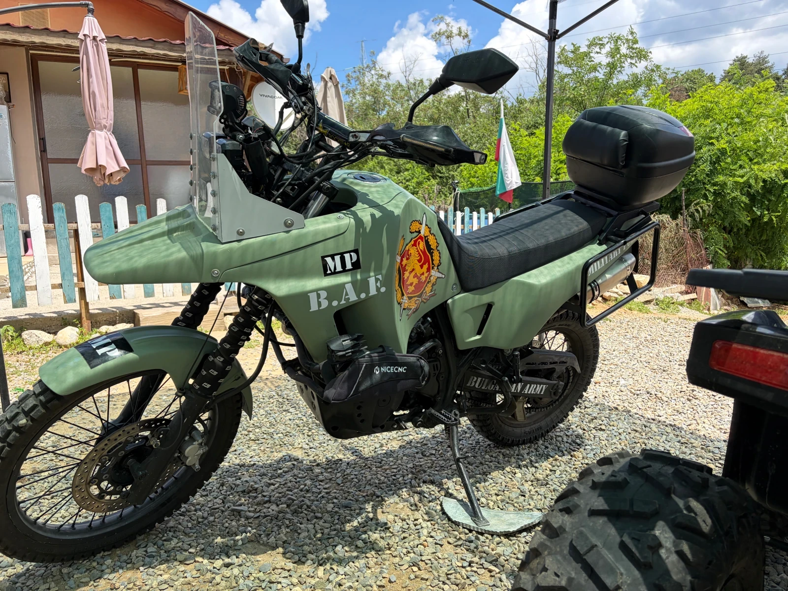 Suzuki Dr BIG 800, снимка 5 - Мотоциклети и мототехника - 55227393