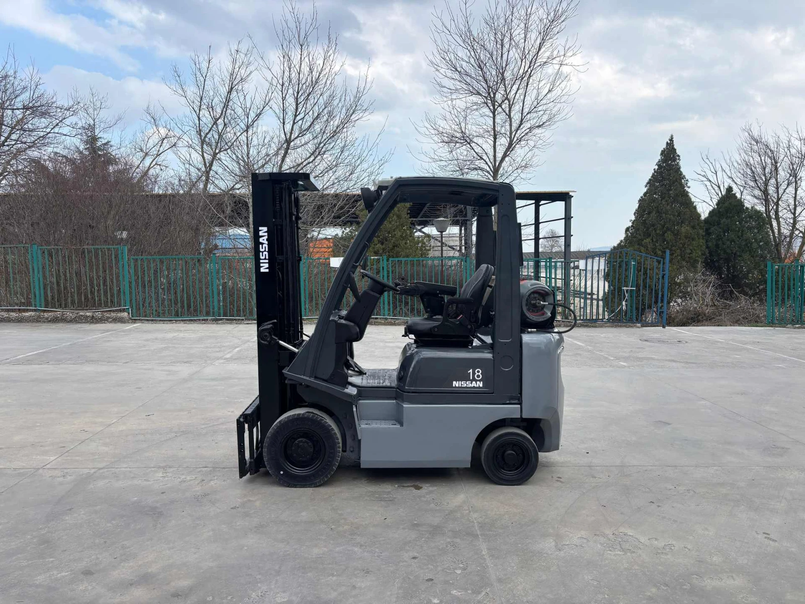 ������� Nissan ������� ����������, ������� | Mobile.bg � ����������� 1