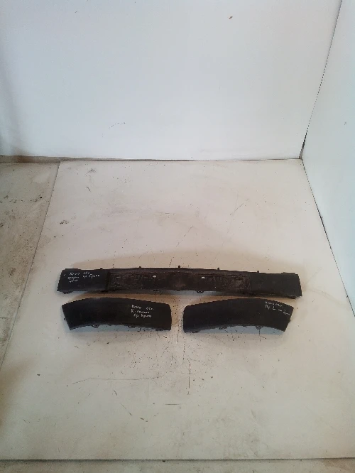 Лайсна предна броня за Рено Клио