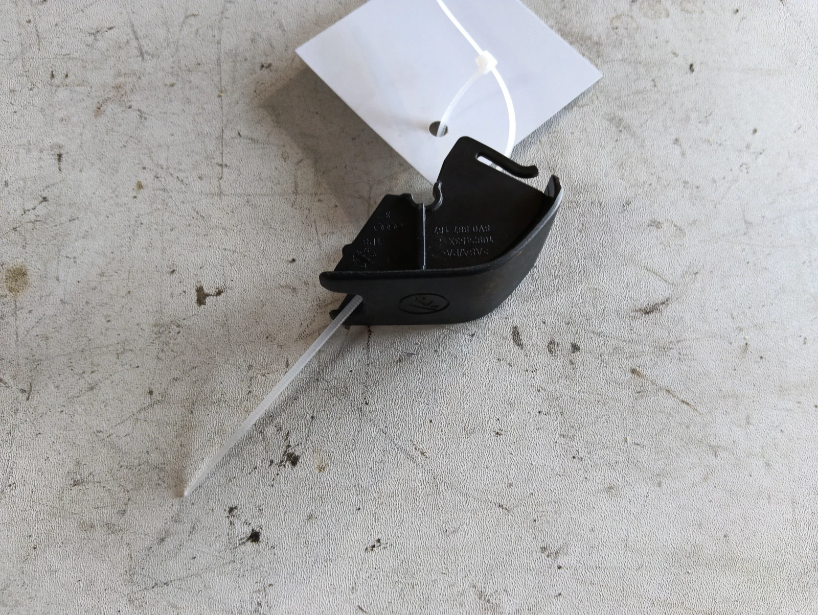 капачка 8V0887187 Audi A3