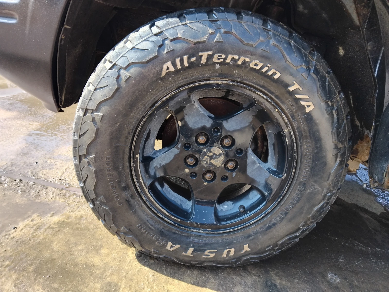 Гуми Зимни 235/75R15