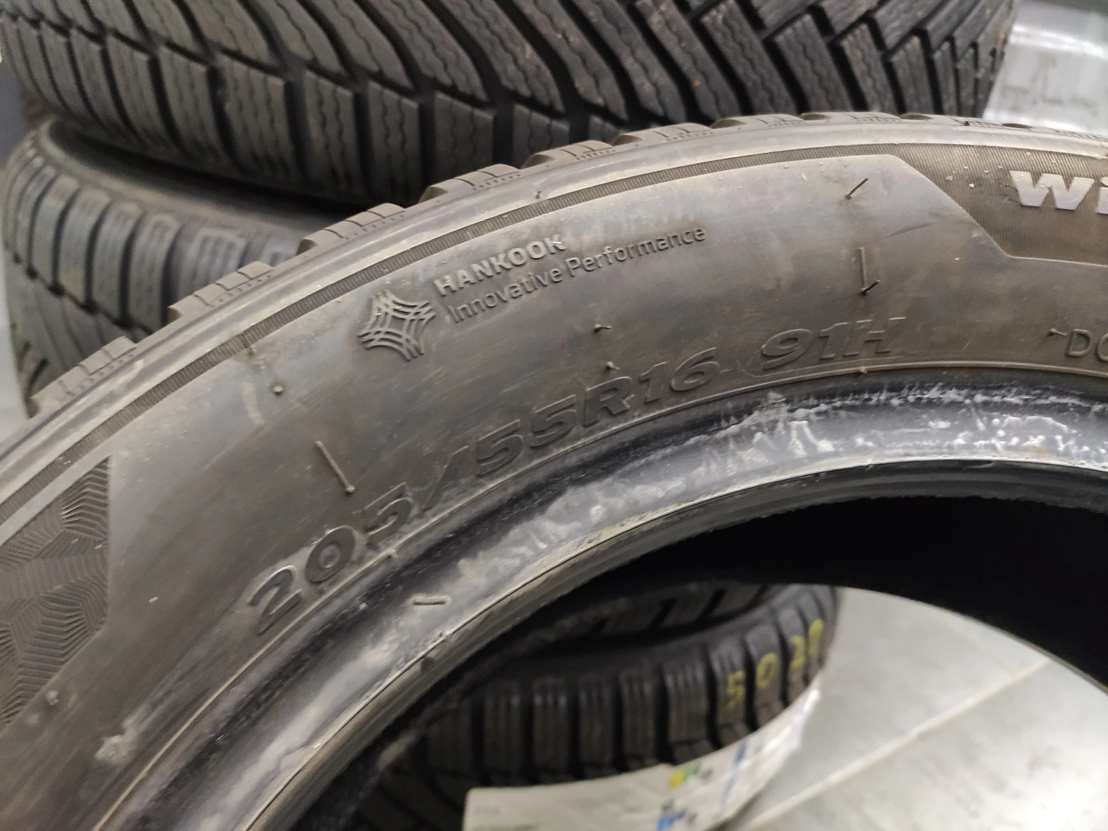 Гуми Зимни 205/55R16, снимка 6 - Гуми и джанти - 54806267