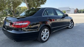 Mercedes-Benz E 300 KEYLESS PANORAMA ПАМЕТ ПОДГРЕВ, снимка 5