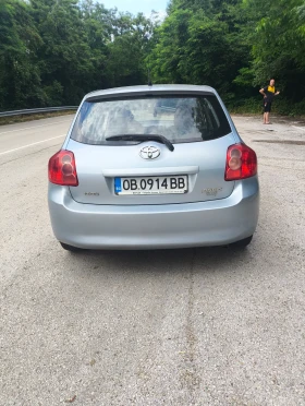 Toyota Auris, снимка 2