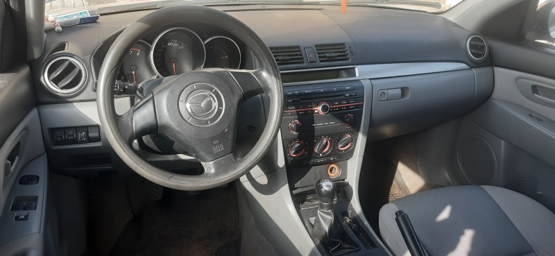 Mazda 3, снимка 4 - Автомобили и джипове - 46053089