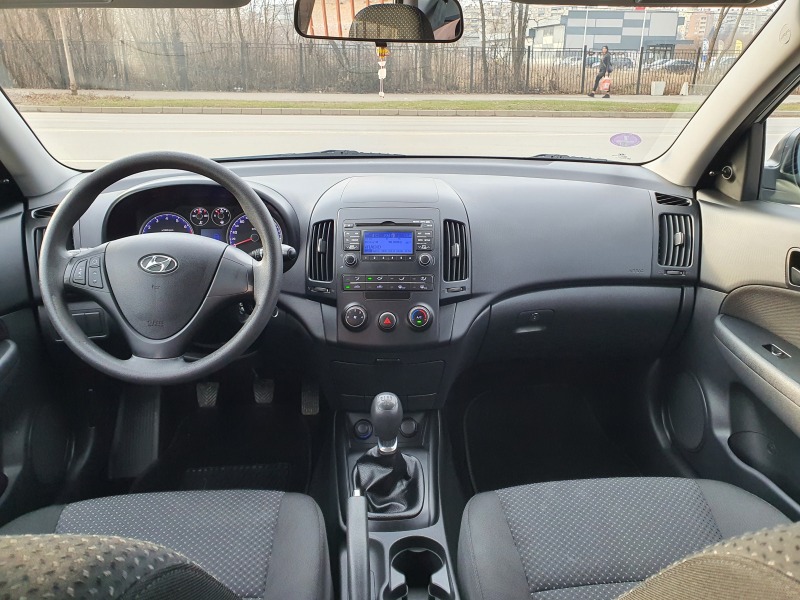 Hyundai I30 Facelift 1.4i Euro4 Сер.История!, снимка 9 - Автомобили и джипове - 43944918