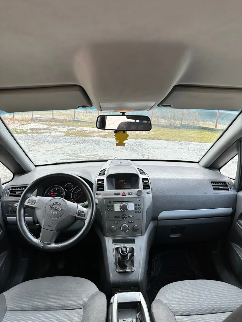 Opel Zafira 1.9 CDTI, снимка 9 - Автомобили и джипове - 48051140