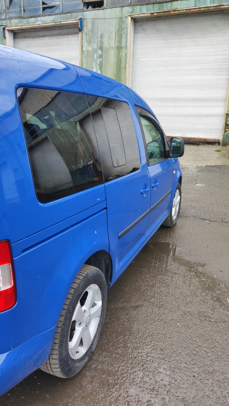 VW Caddy, снимка 4 - Автомобили и джипове - 48430305