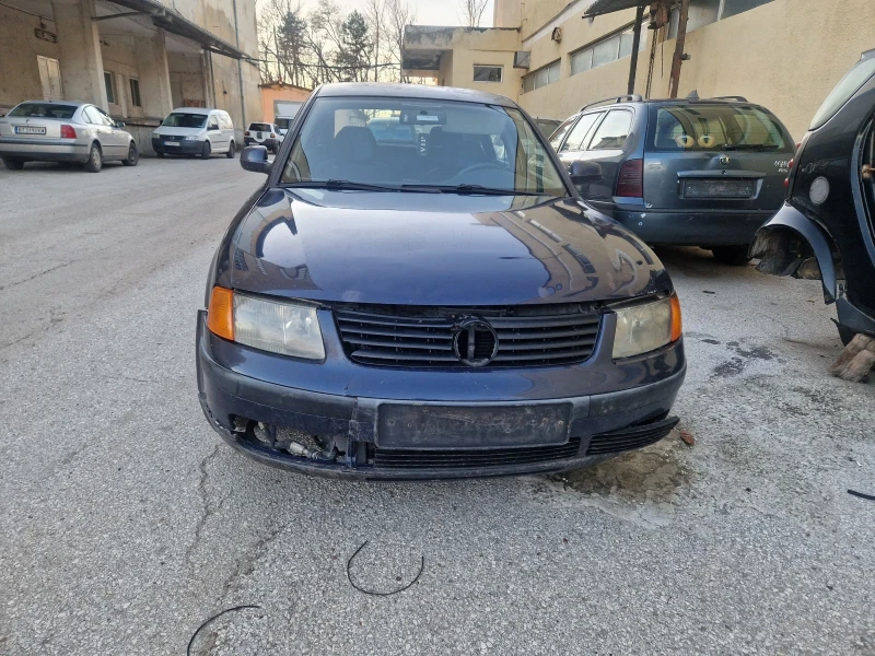 VW Passat 1.8Turbo , снимка 2 - Автомобили и джипове - 48446573