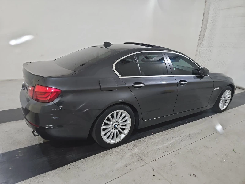 BMW 535 XDRIVE* ПОДГРЕВ* КАМЕРА* КЕЙЛЕС* LANE* ASSIST, снимка 2 - Автомобили и джипове - 48511603