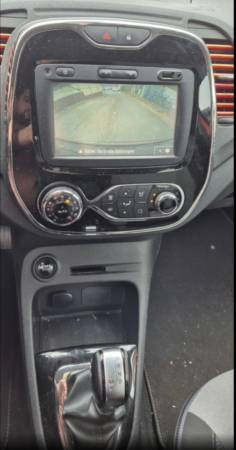 Renault Captur 1.2 Automatic Navi Camera, снимка 10 - Автомобили и джипове - 49106283