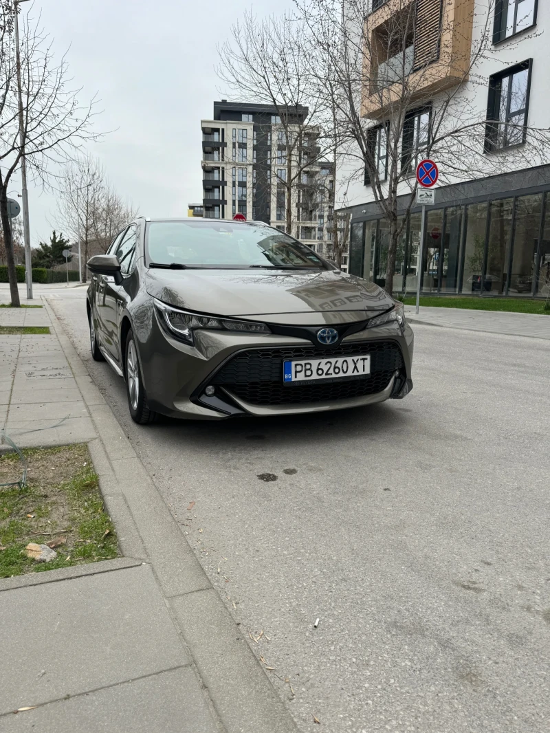 Toyota Corolla 1.8 HYBRYD Гаранционен закупен от Тойота Тиксим, снимка 2 - Автомобили и джипове - 49503714