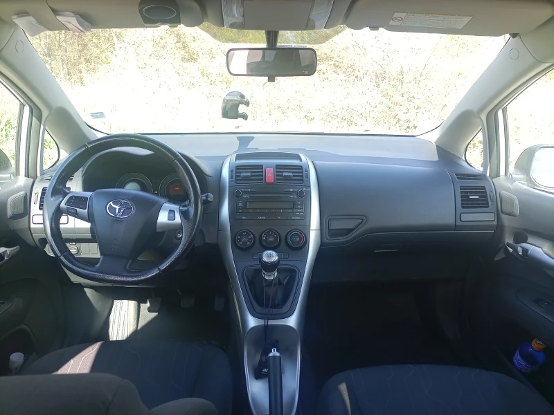 Toyota Auris, снимка 3 - Автомобили и джипове - 52312467