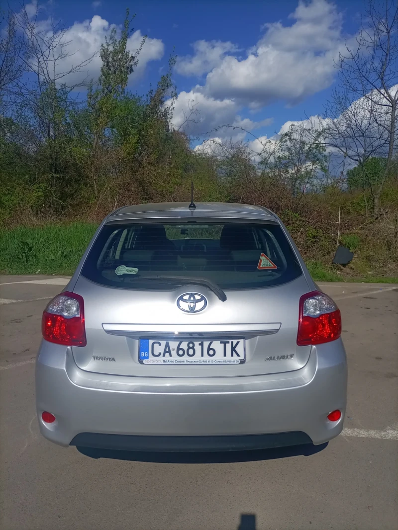 Toyota Auris, снимка 2 - Автомобили и джипове - 52312467