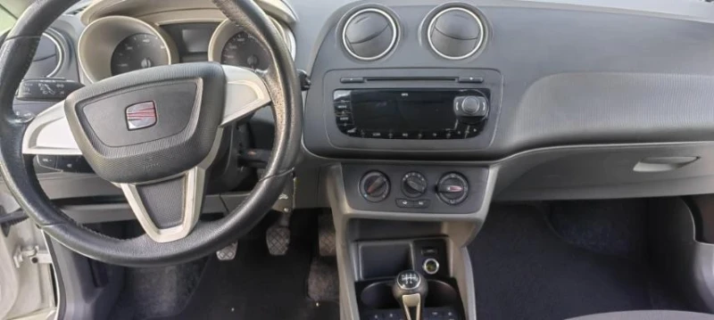 Seat Ibiza, снимка 11 - Автомобили и джипове - 51567761