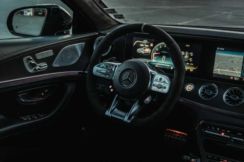 Mercedes-Benz GT 63S 4MATIC+ , снимка 15 - Автомобили и джипове - 52435244