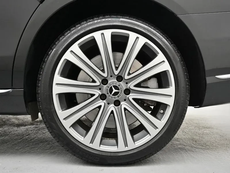 Mercedes-Benz E 400 4MATIC EXCLUSIVE, снимка 9 - Автомобили и джипове - 55278471