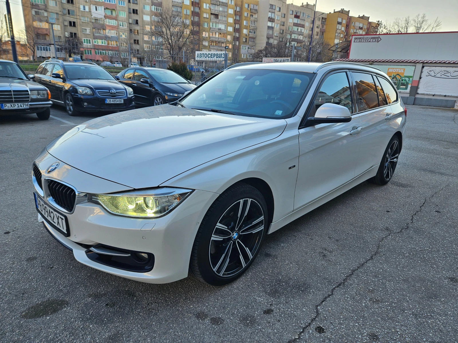 BMW 330 d-xDrive, снимка 1