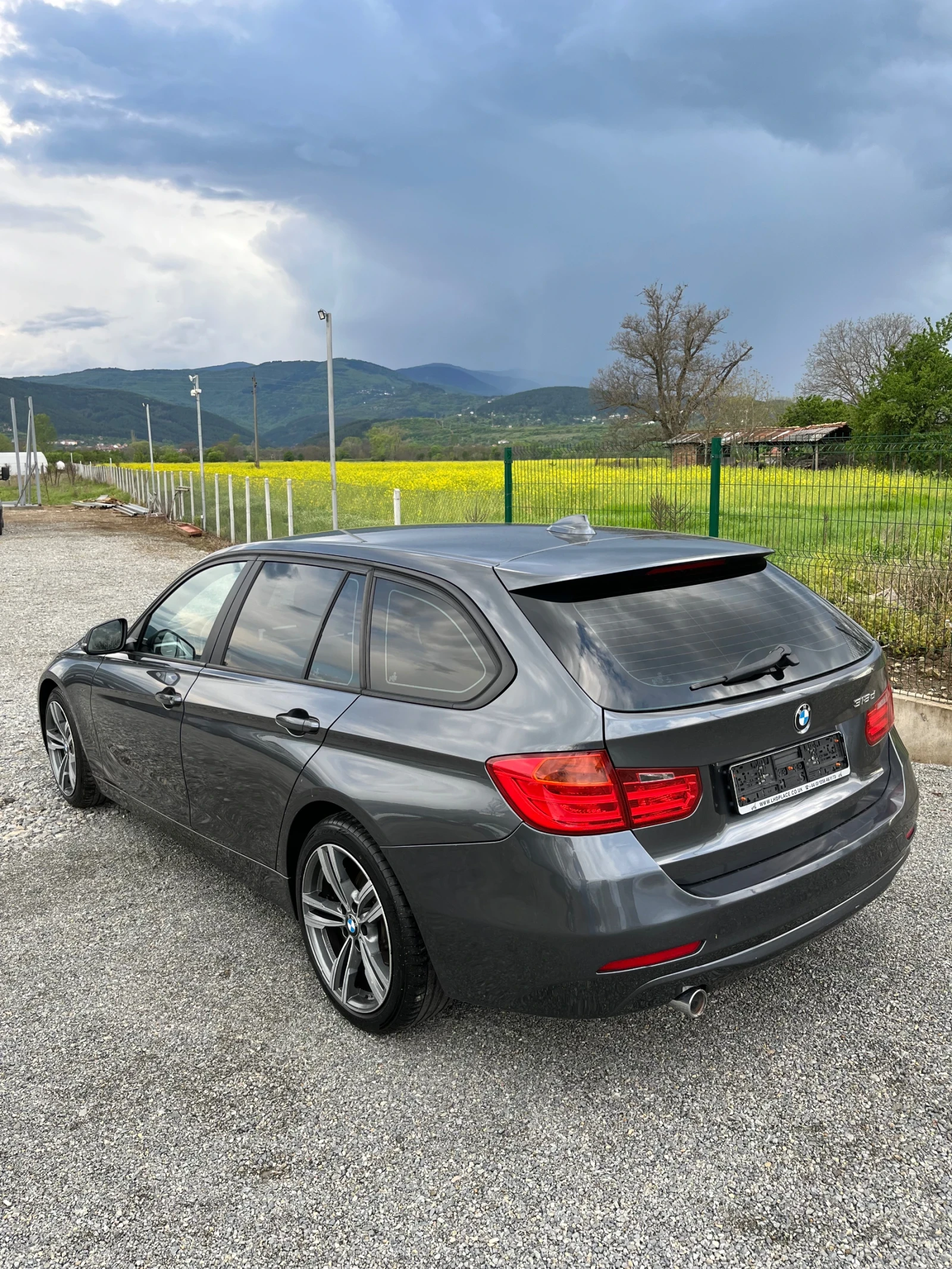 BMW 318 318d F31 Автоматик - изображение 3