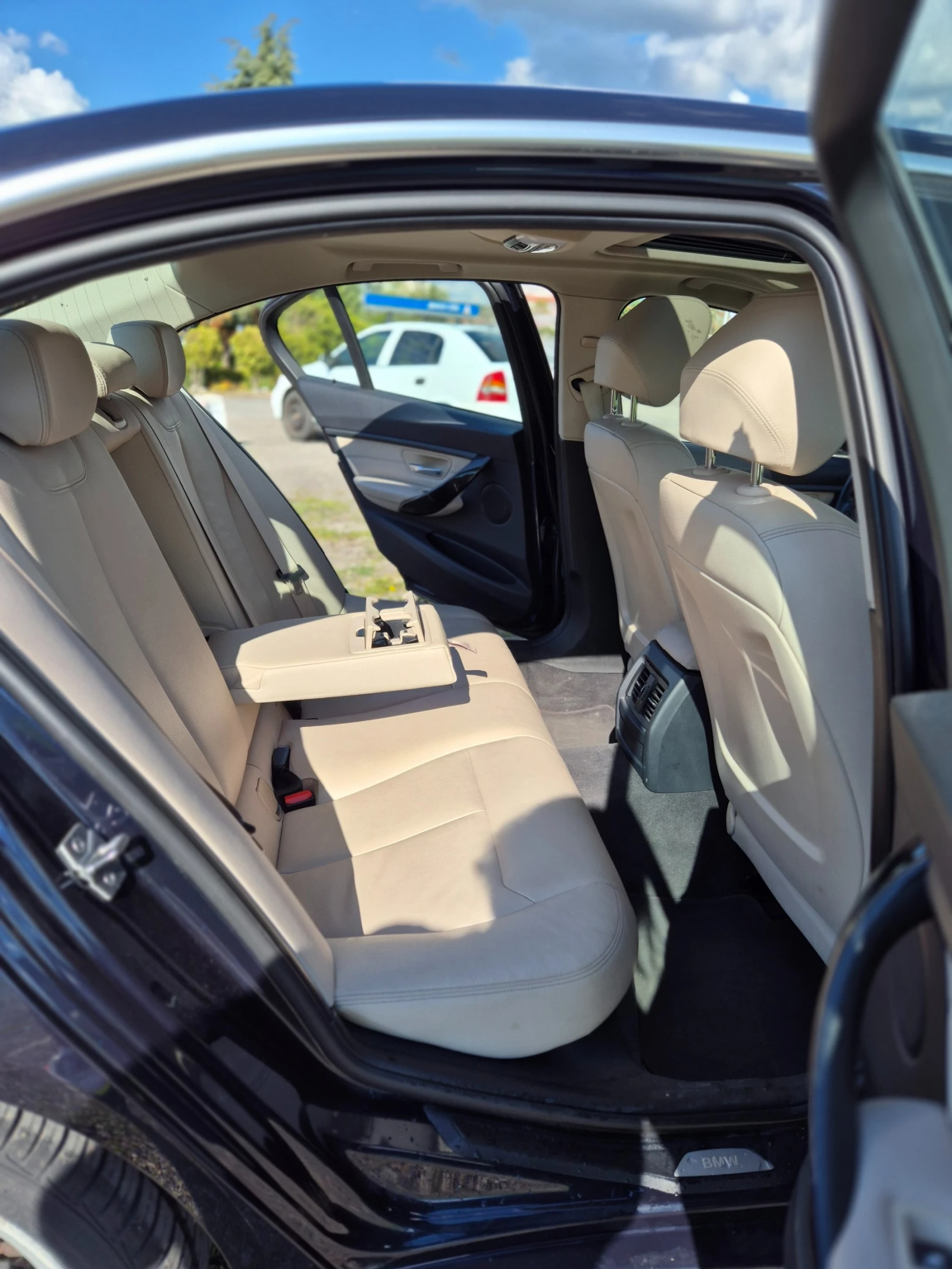 BMW 320 320i | Mobile.bg   12