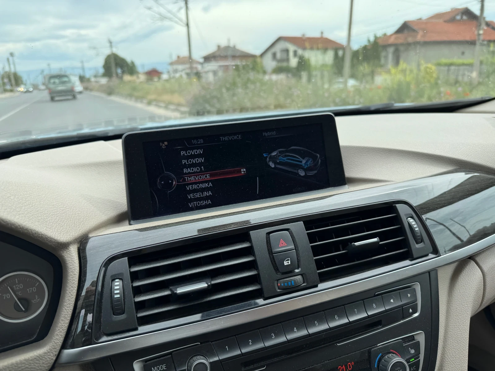 BMW 335 Хибрид  - изображение 7
