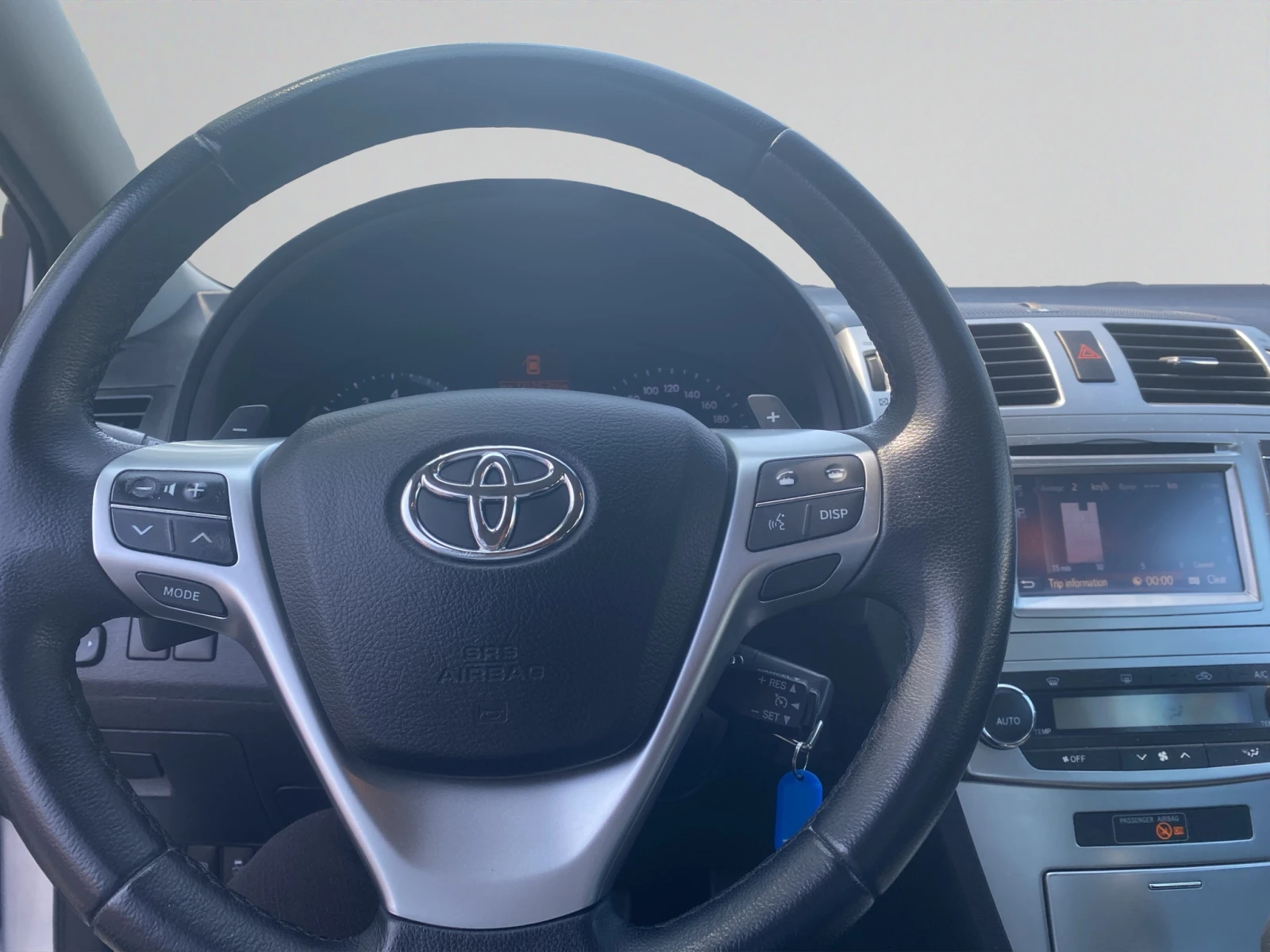 Toyota Avensis Executive 1.8 147 hp AUTO - изображение 10