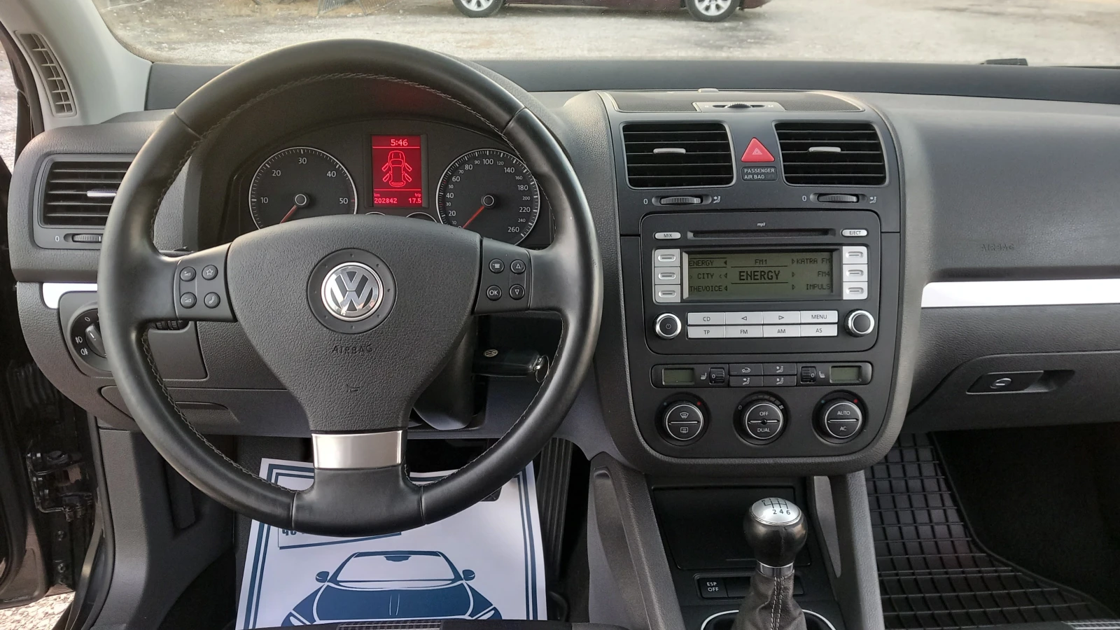 VW Golf 1.9TDI-105PS-6ск/UNITED/КЛИМАТРОНИК/АВТОПИЛОТ/ - изображение 10