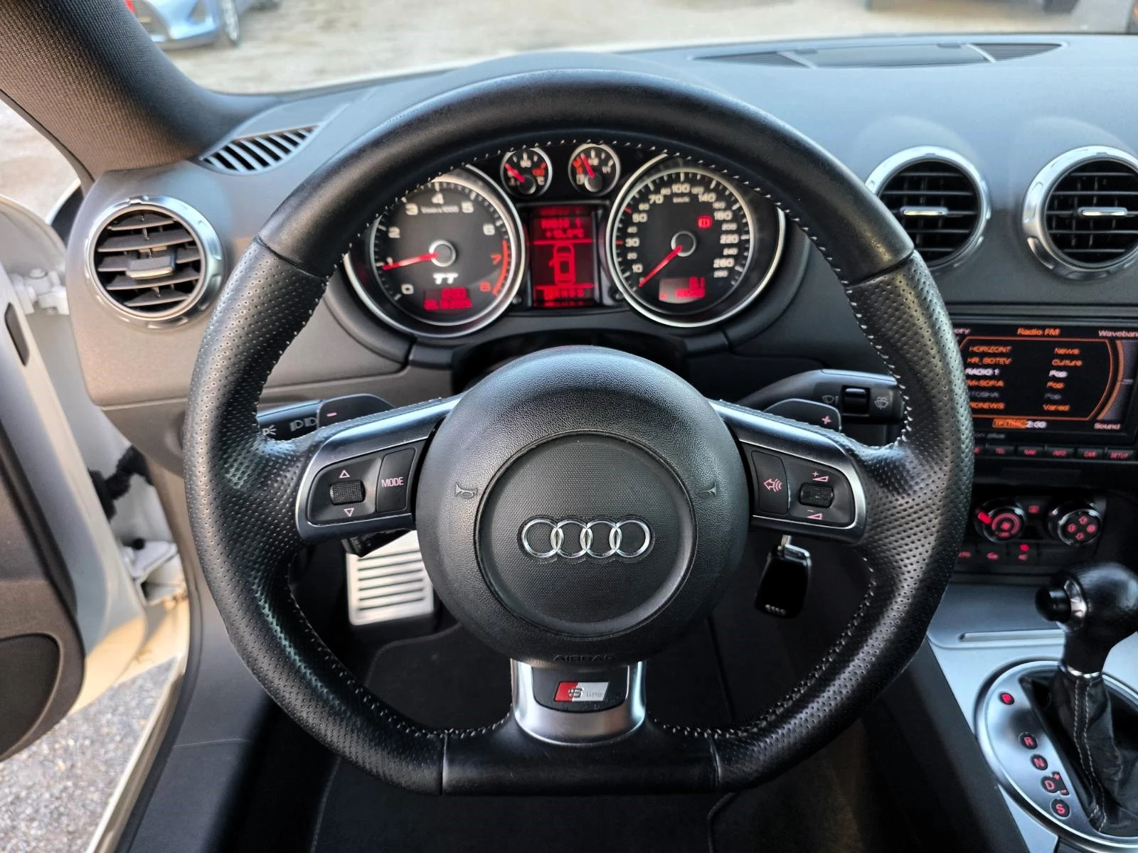 Audi Tt 2.0T 200hp/S-line/S-tronic - изображение 9