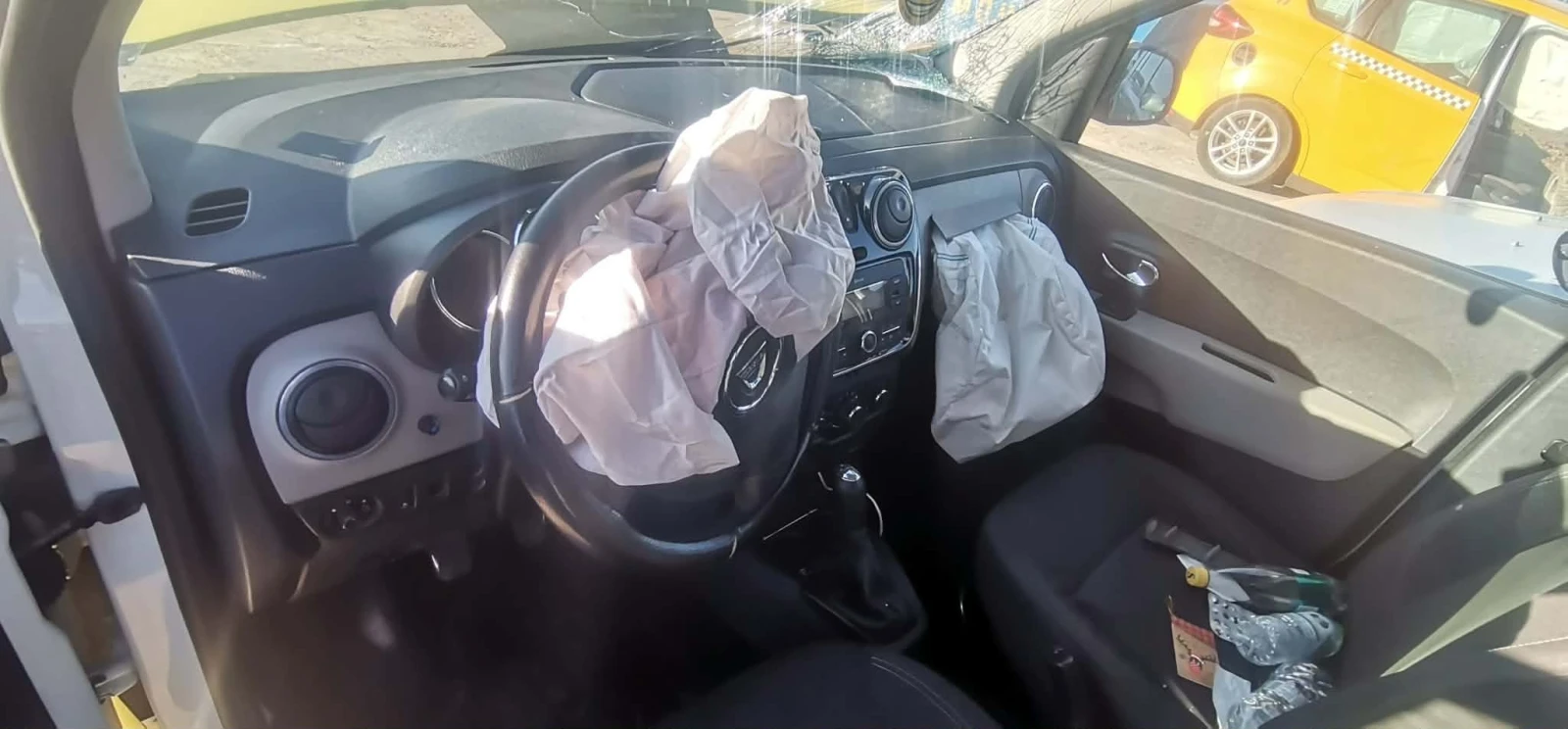 Dacia Lodgy 1.6 - изображение 5