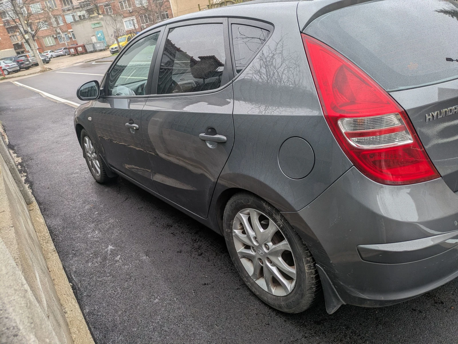 Hyundai I30 1.6 crdi, снимка 3 - Автомобили и джипове - 54125744