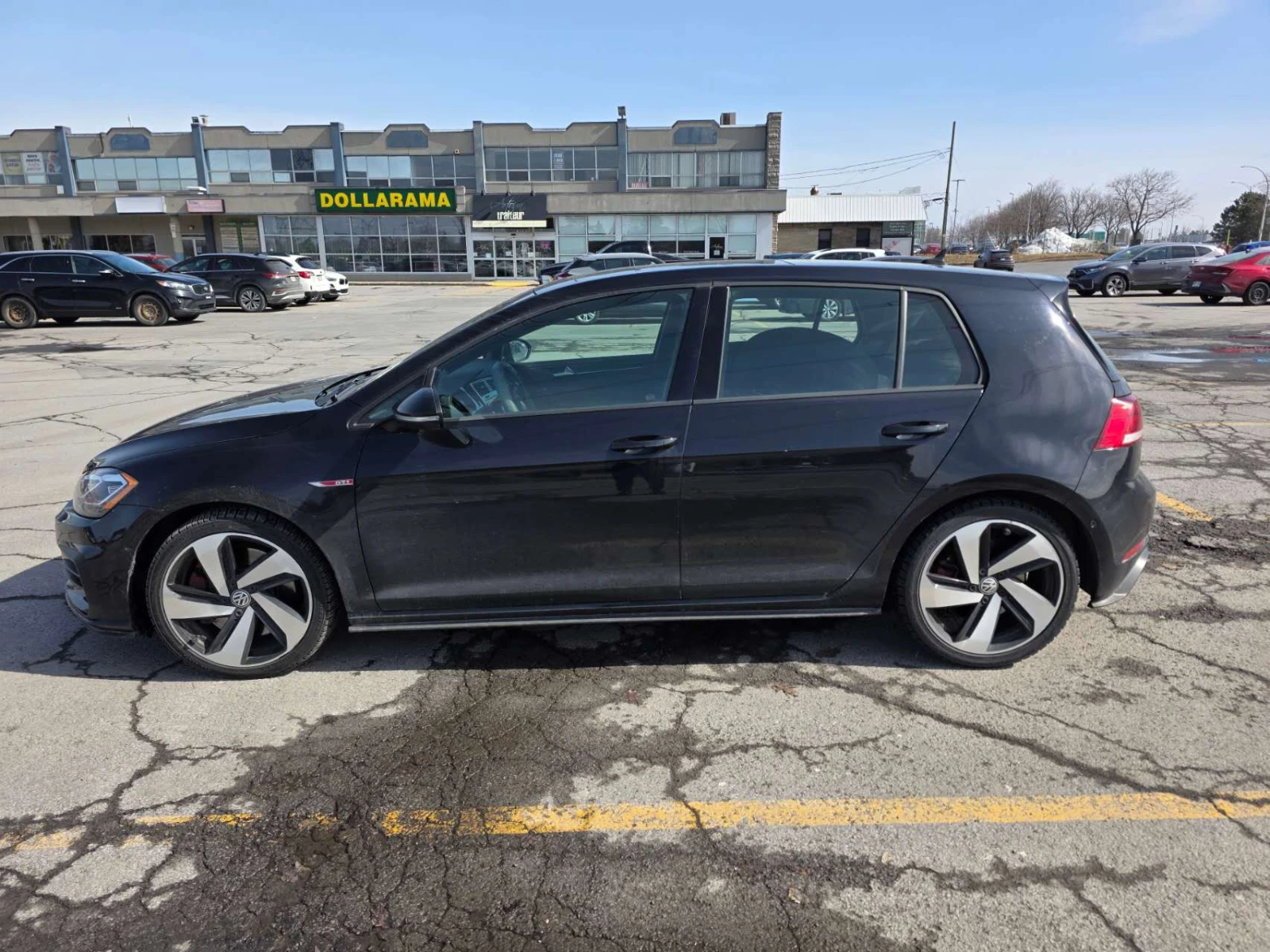 VW Golf GTI * * CARFAX * * АВТО КРЕДИТ * * , снимка 5 - Автомобили и джипове - 54083157