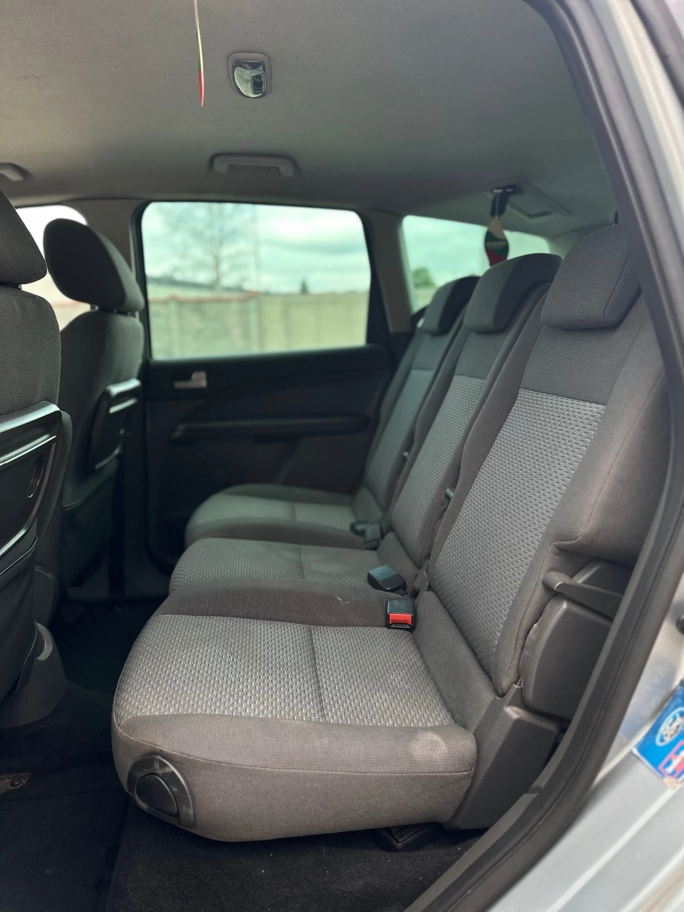 Ford C-max 1.6TDCi РЕГИСТРИРАН, снимка 10 - Автомобили и джипове - 54642209