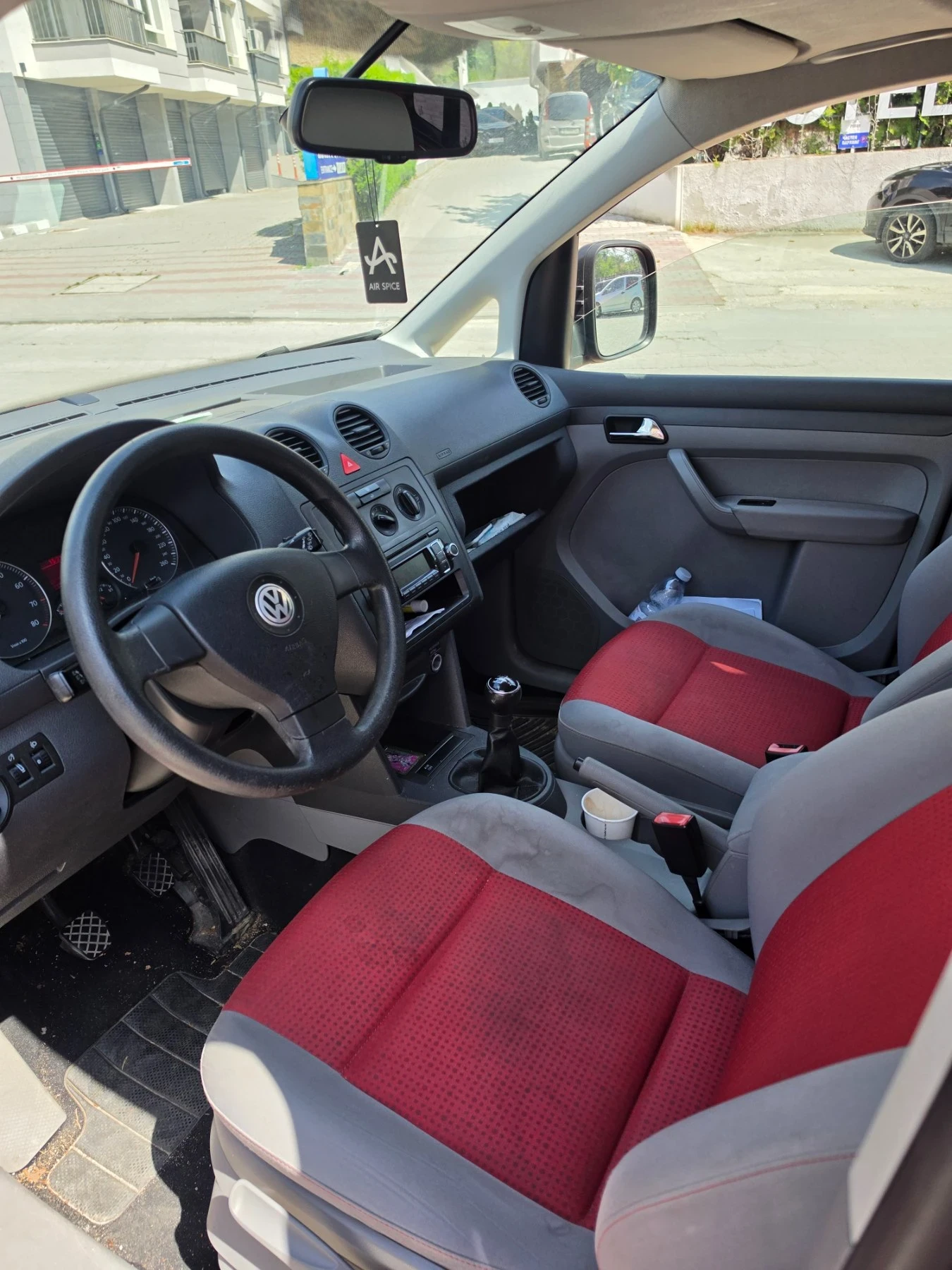 VW Caddy, снимка 7 - Автомобили и джипове - 54764386