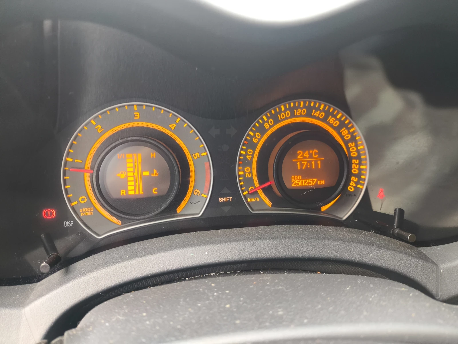 Toyota Auris, снимка 5 - Автомобили и джипове - 55147211