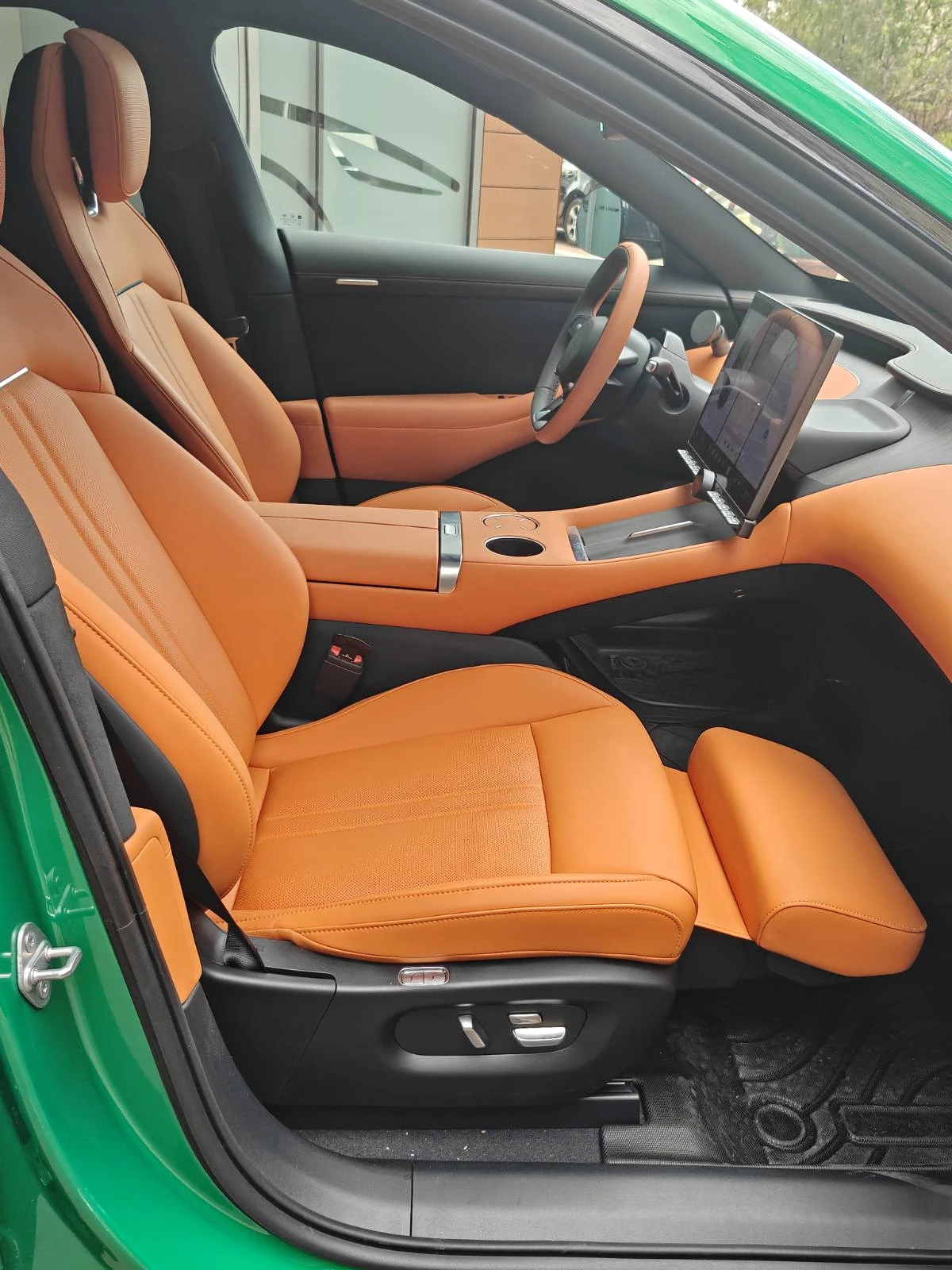 Xiaomi YU7 RWD 96, 3 kWh ������� | Mobile.bg � ����������� 14