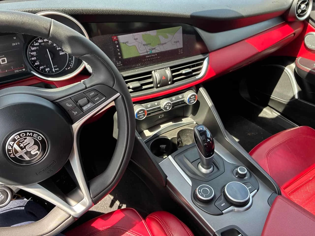 Alfa Romeo Giulia * Ti * CARFAX * ����� �� ����������� | Mobile.bg � ����������� 9